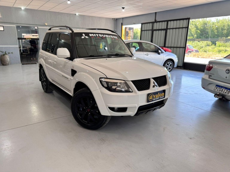Compre já Mitsubishi Pajero TR4 2.0 Flex 16V 4X2 Aut. -@valon Shop Car